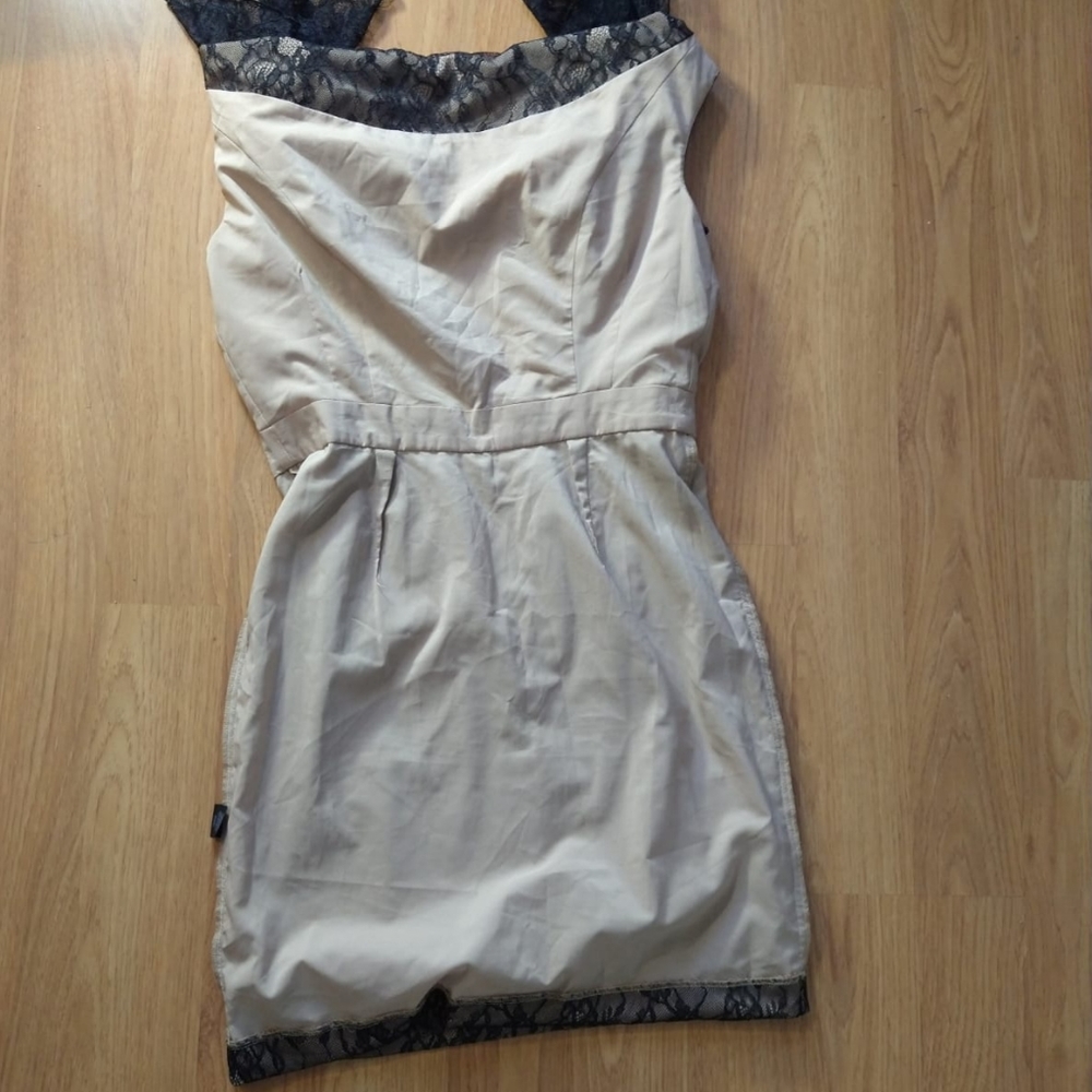 Chequer Dress - Picture 3 of 11